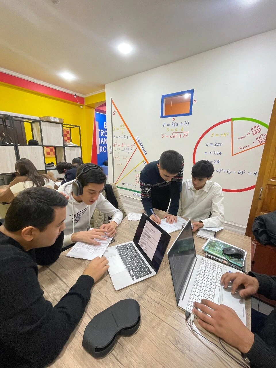 Abacus ta`lim, учебный центр