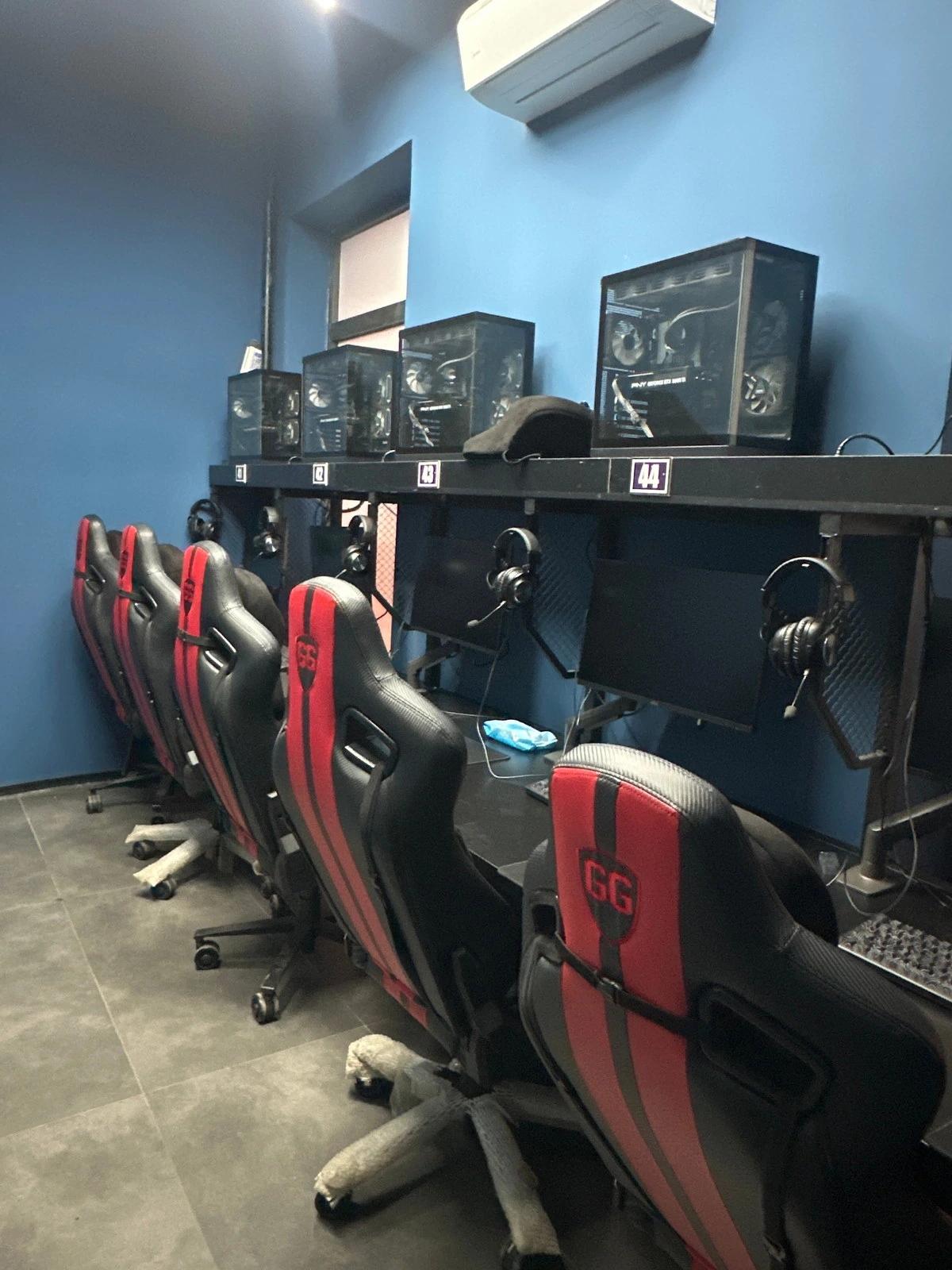 Acrux arena