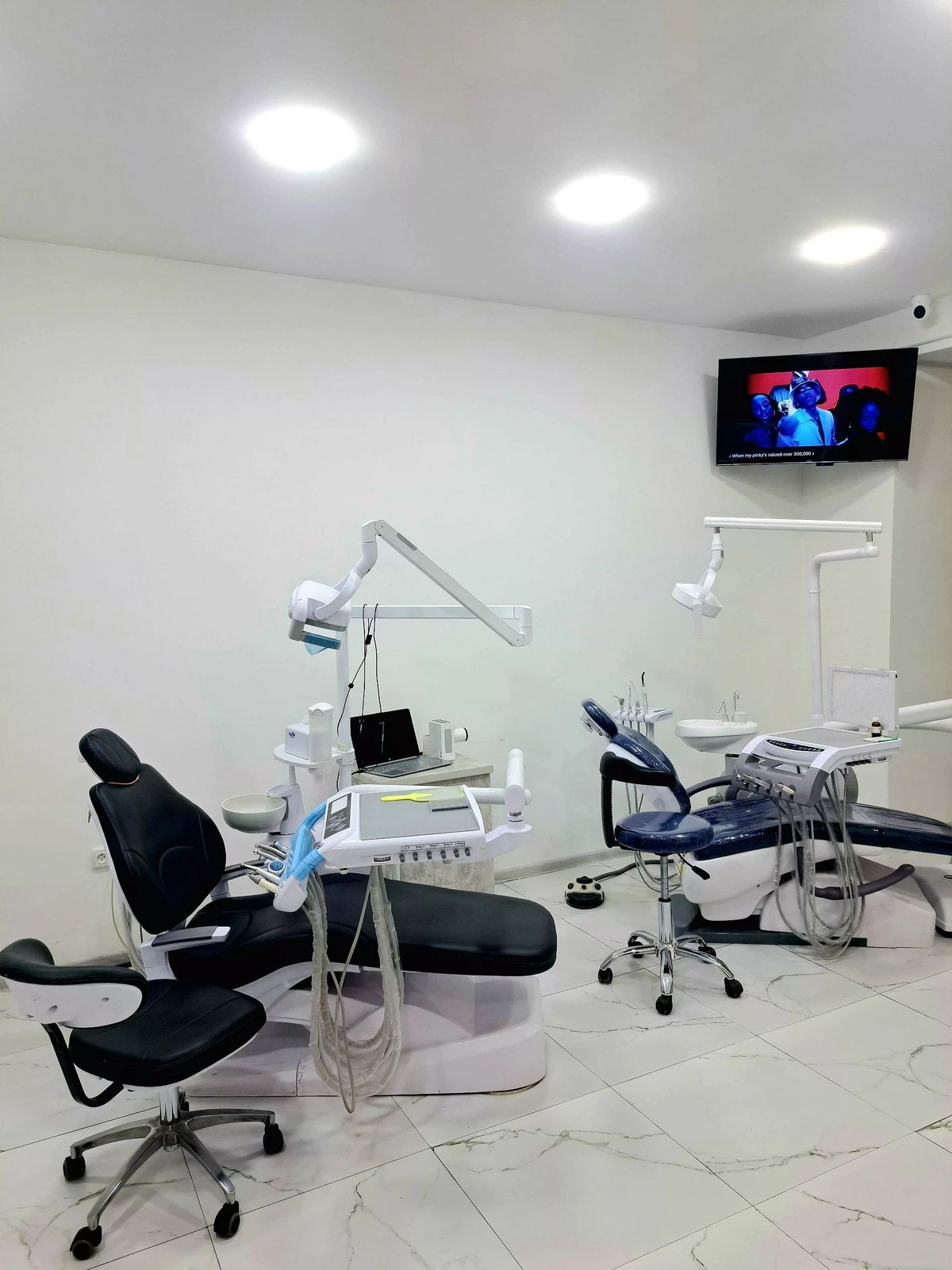 Aliyar Dental Clinic, стоматология