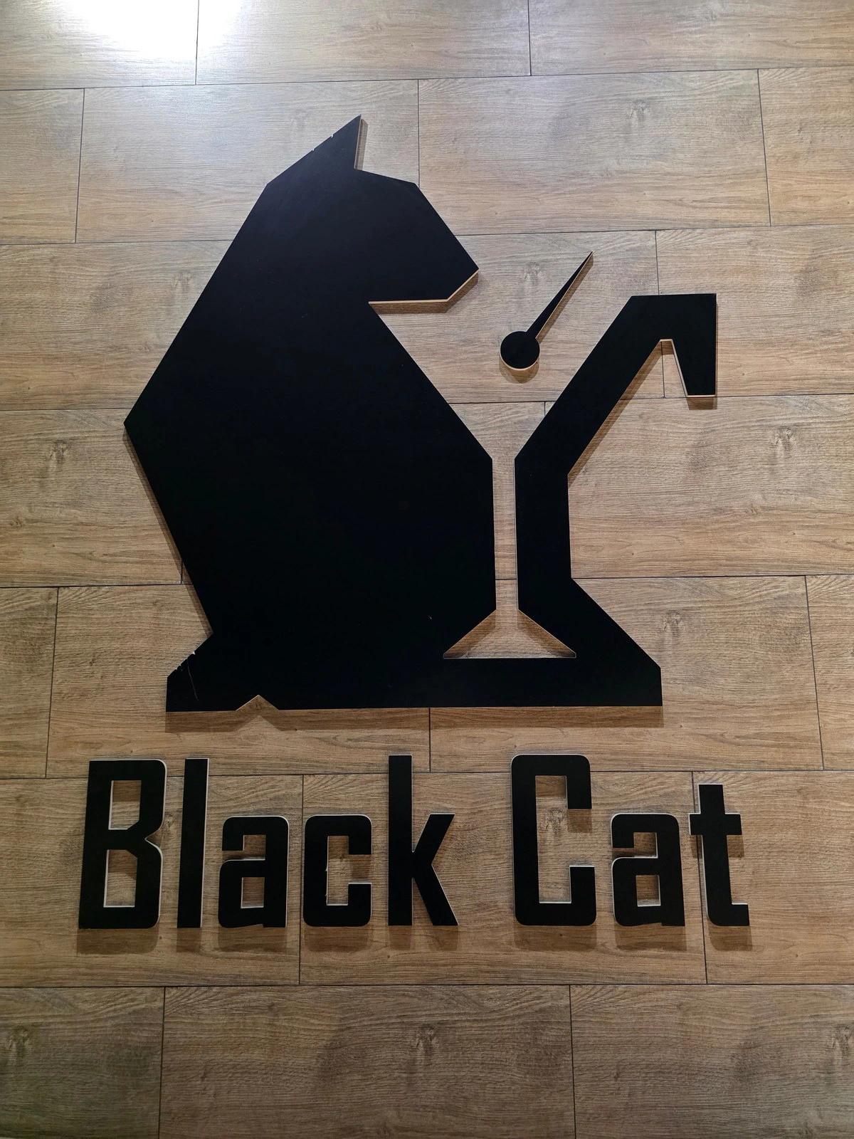 Black Cat, караоке-бар