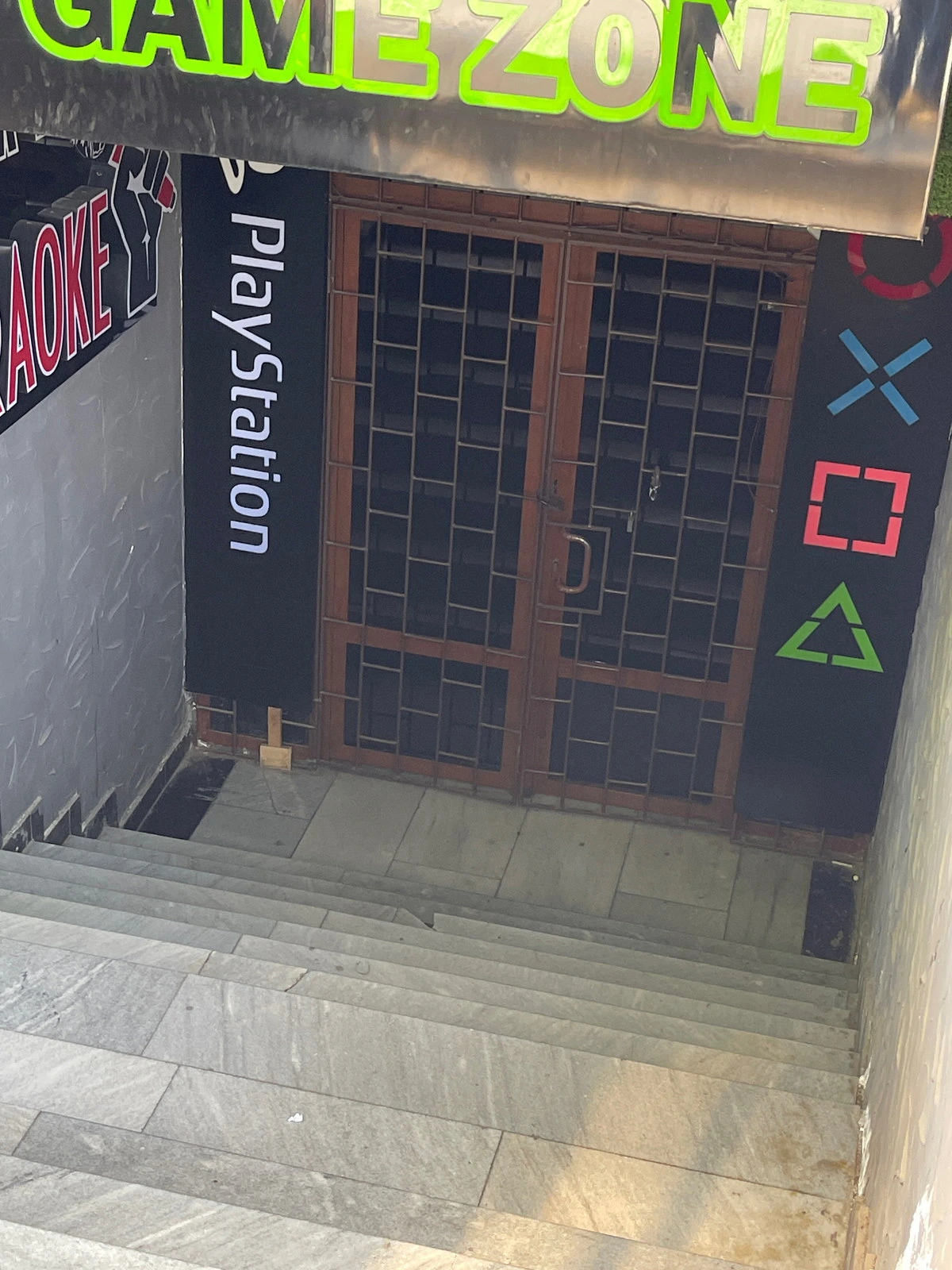 Black hole, игровой клуб
