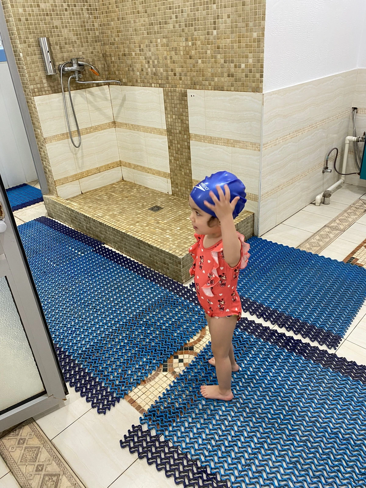 Born2swim