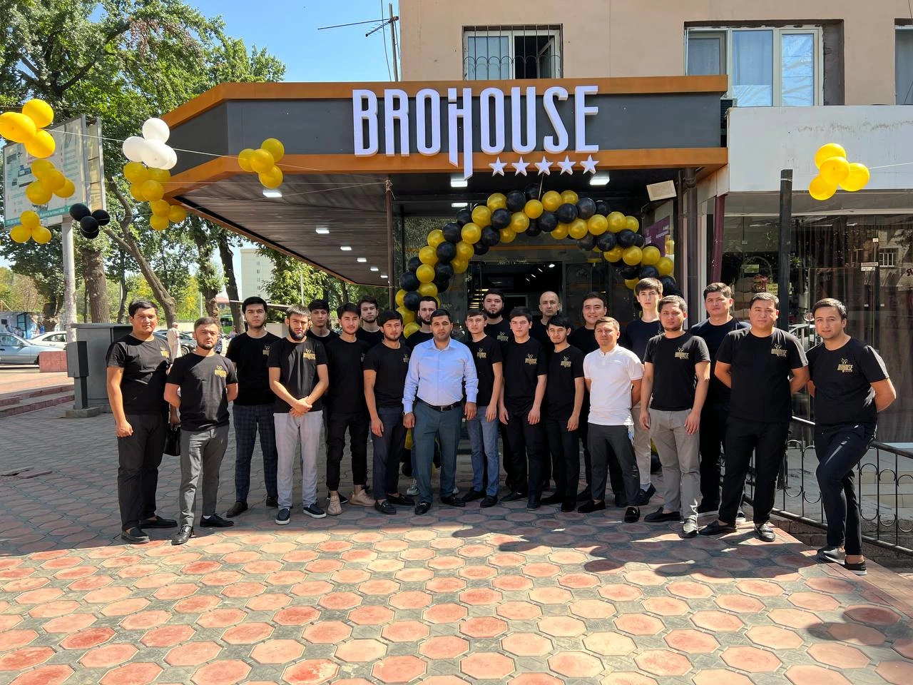 Brohouseuz