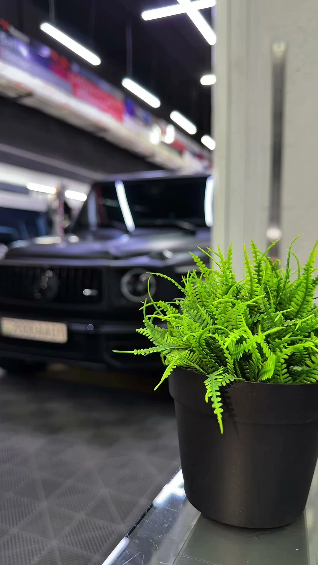 Detailing room