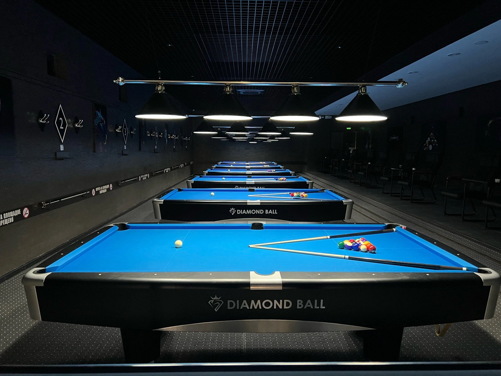 Diamond Ball, бильярдный клуб