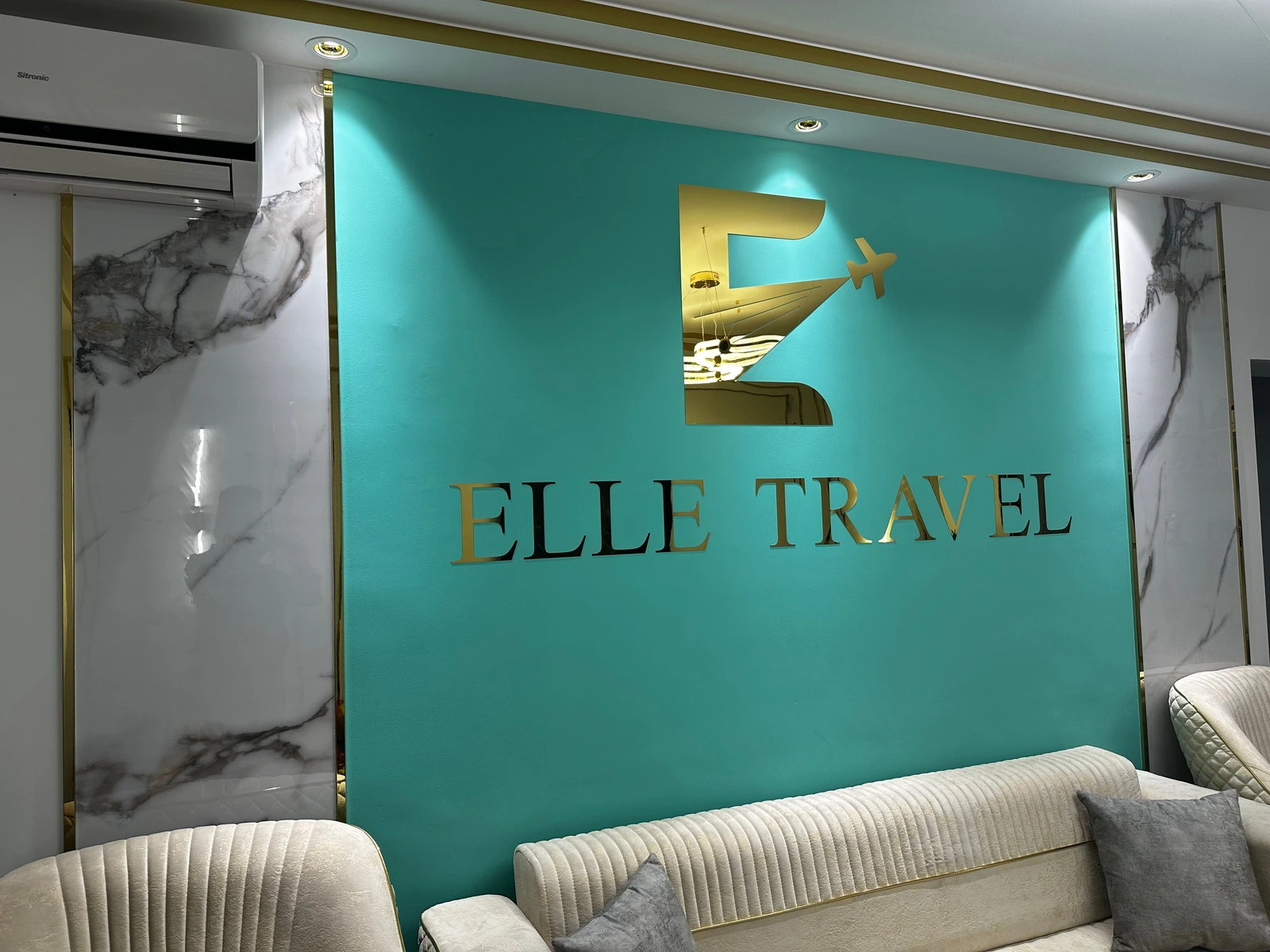 Elle Travel