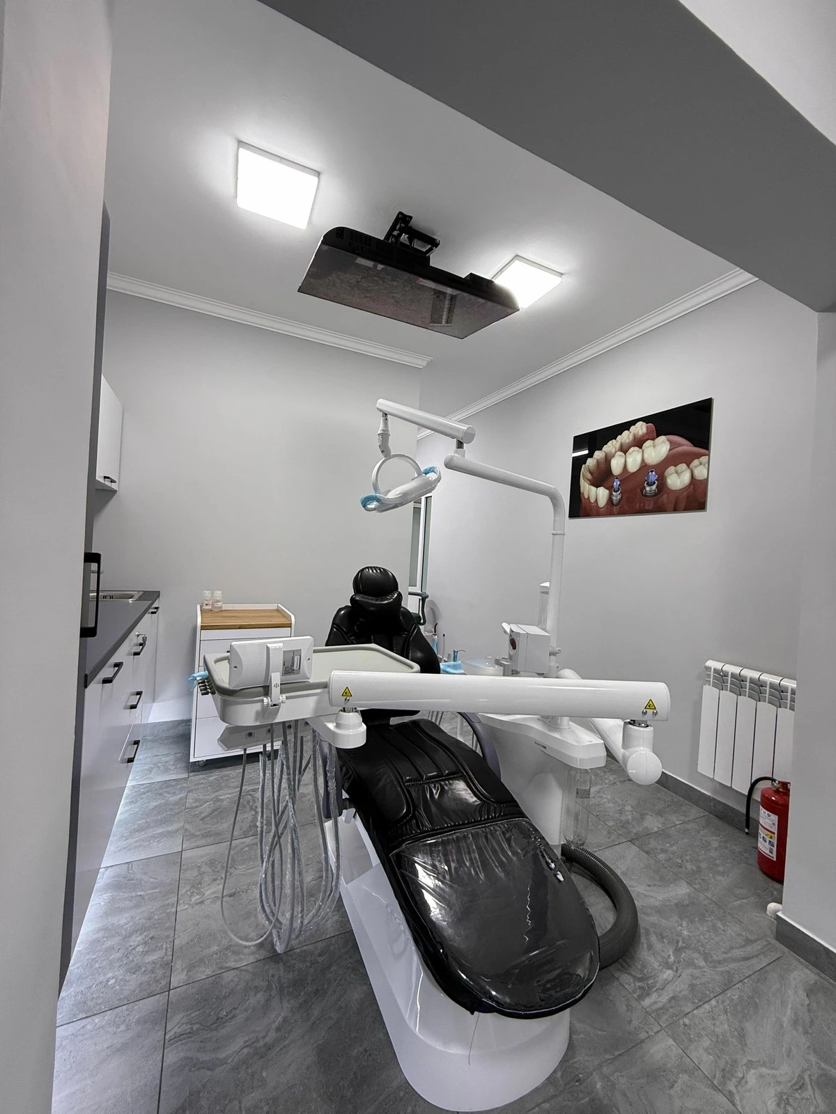 ESTHETIC WHITE DENTAL 24/7