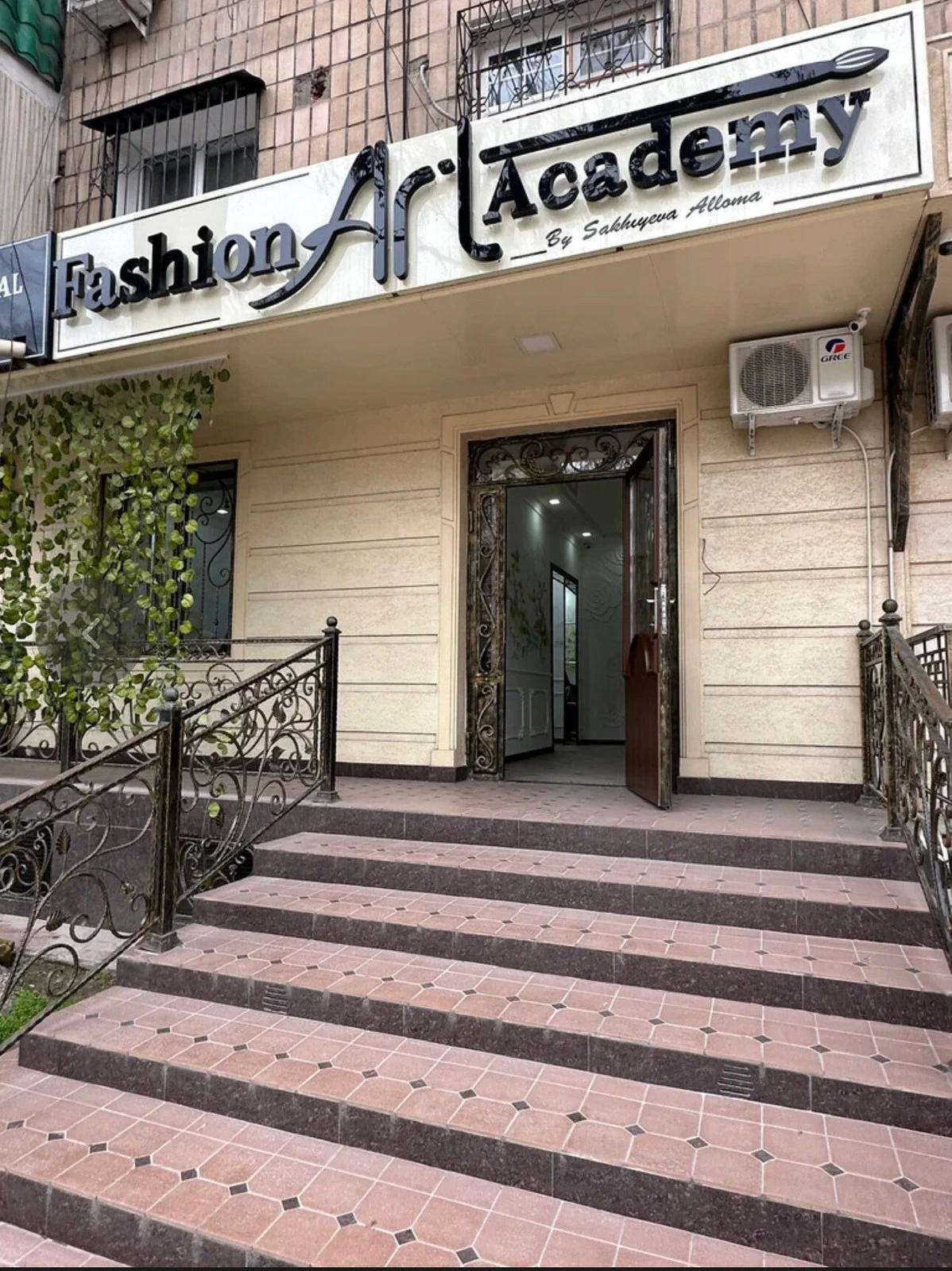 Fashion art academy