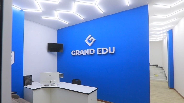 Grand edu