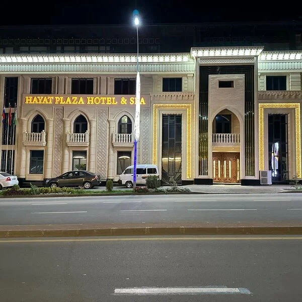 Hayat plaza