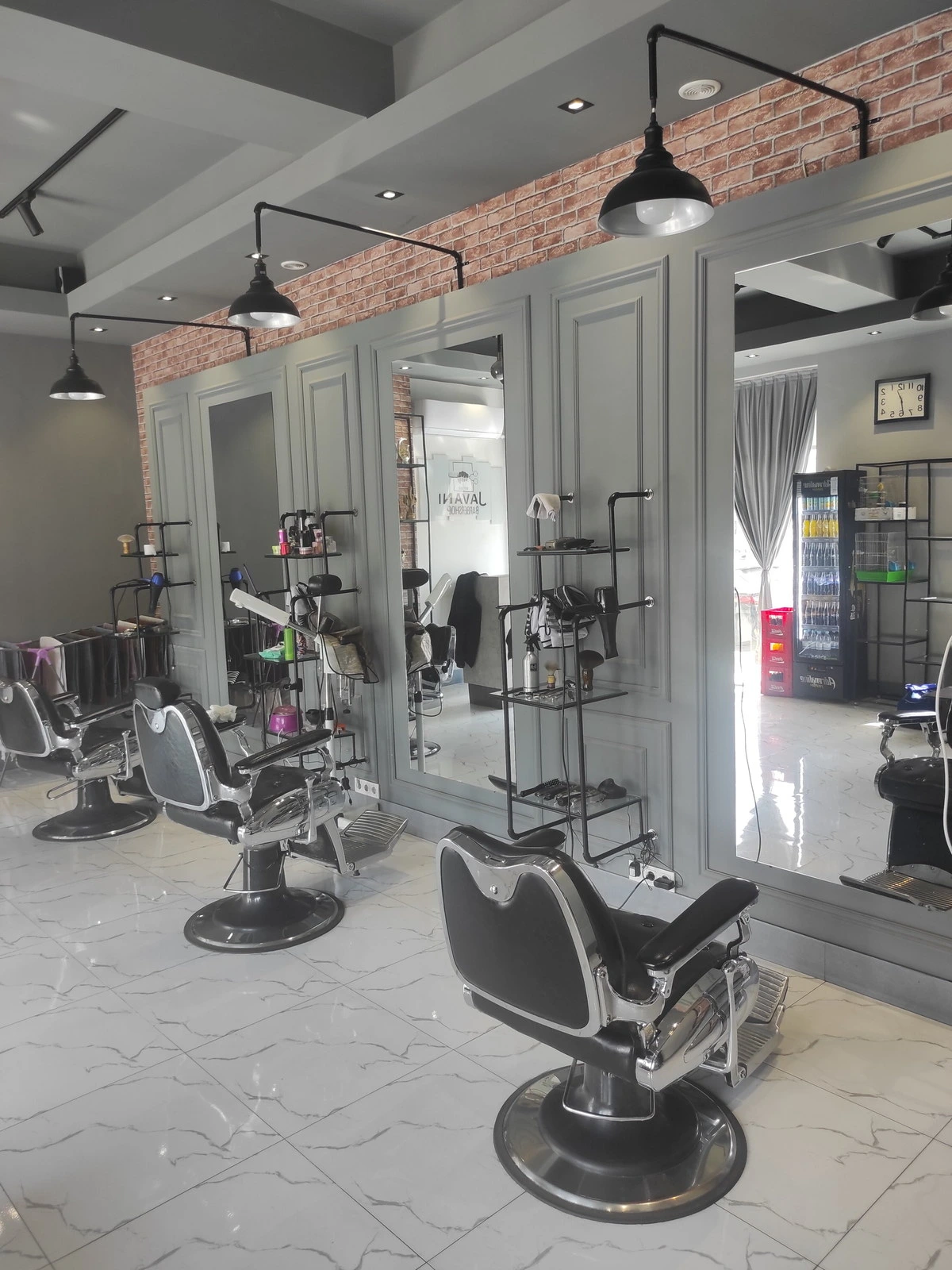 Javani, парикмахерская