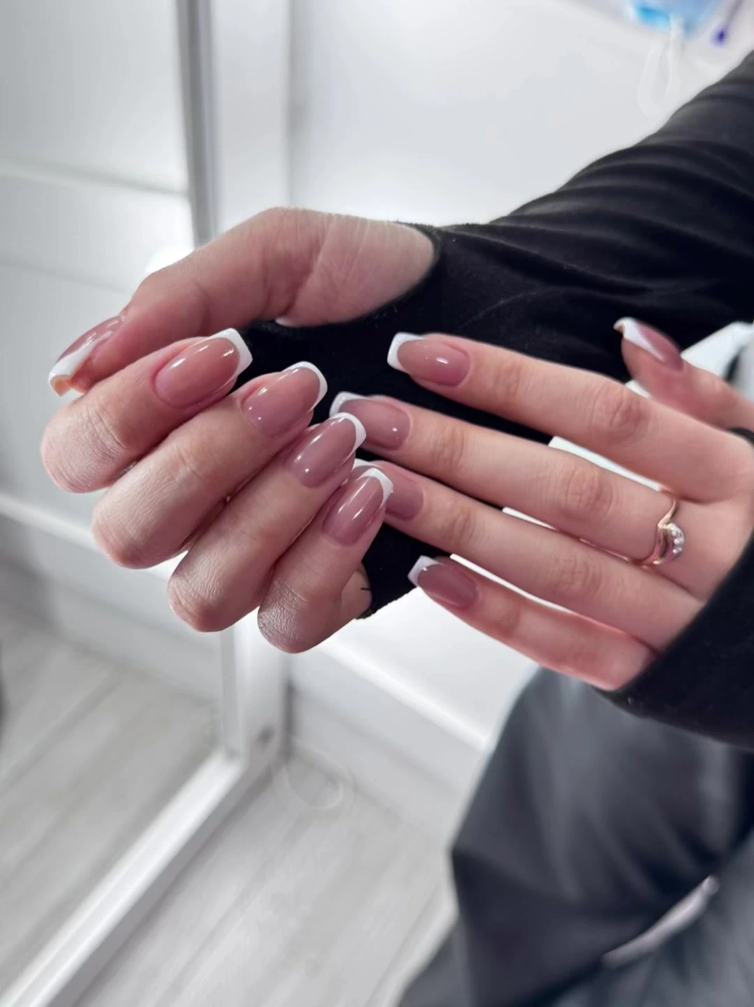 Luni beauty studio, ногтевая студия