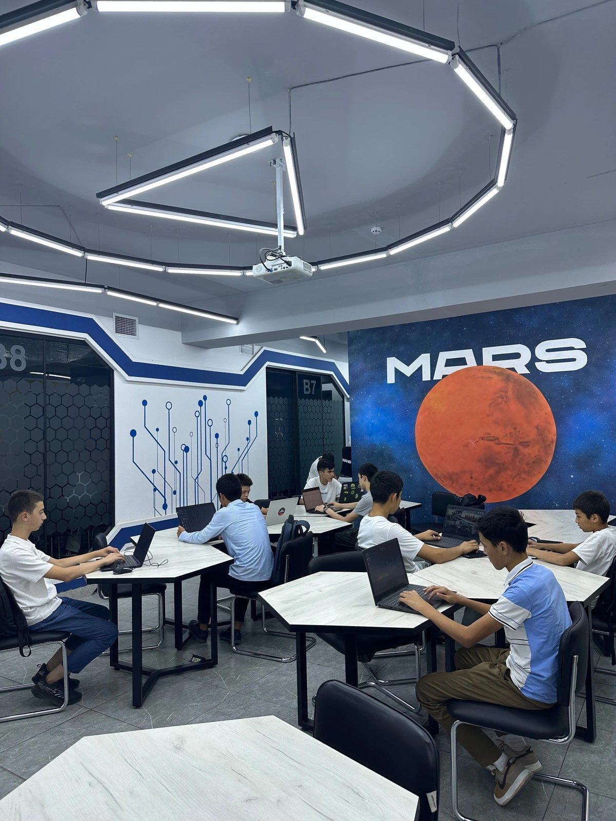 Mars it school, центр компьютерных курсов