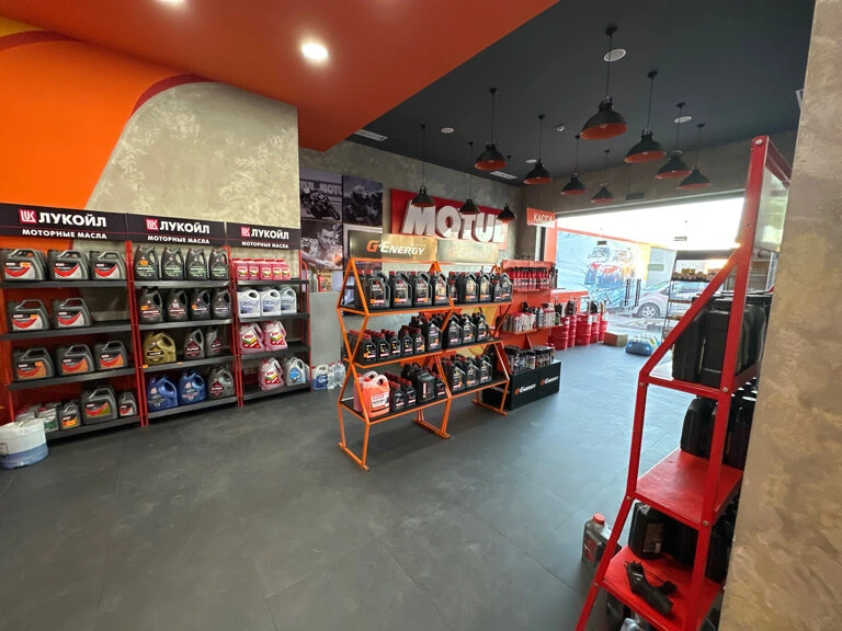 Motul Garage, автосервис