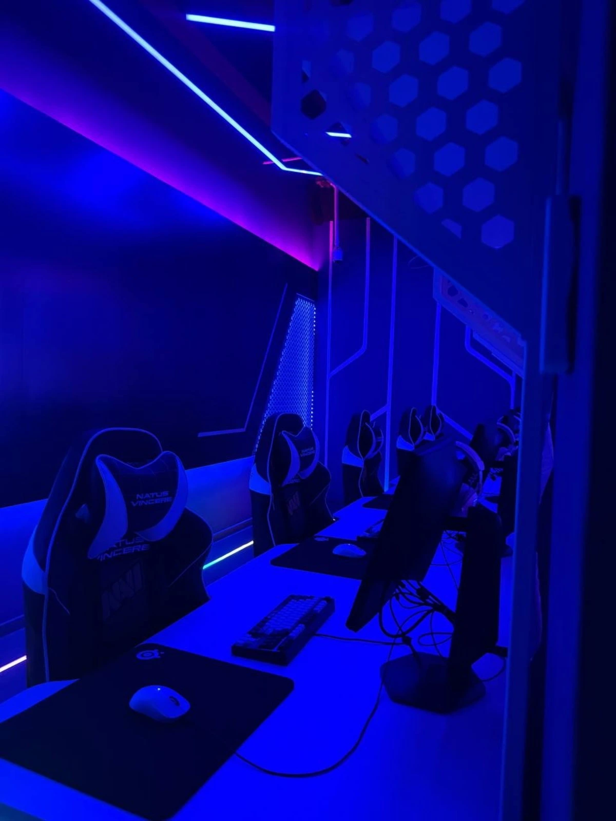MVP cyber lounge, компьютерный клуб