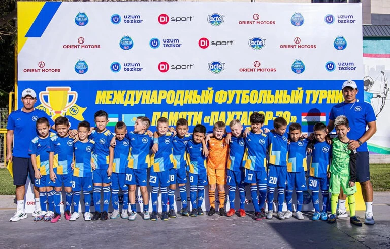Pakhtakor kids