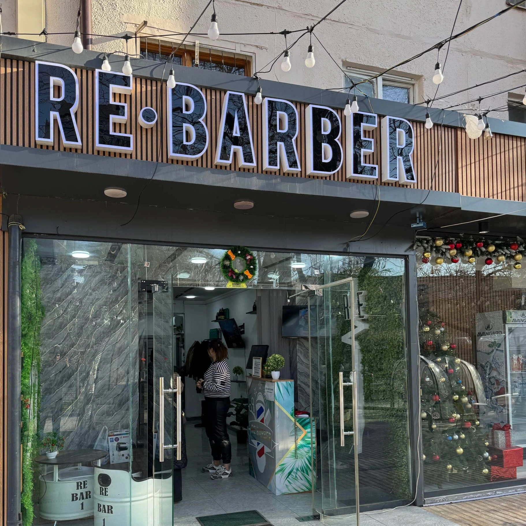 Re barber, парикмахерская