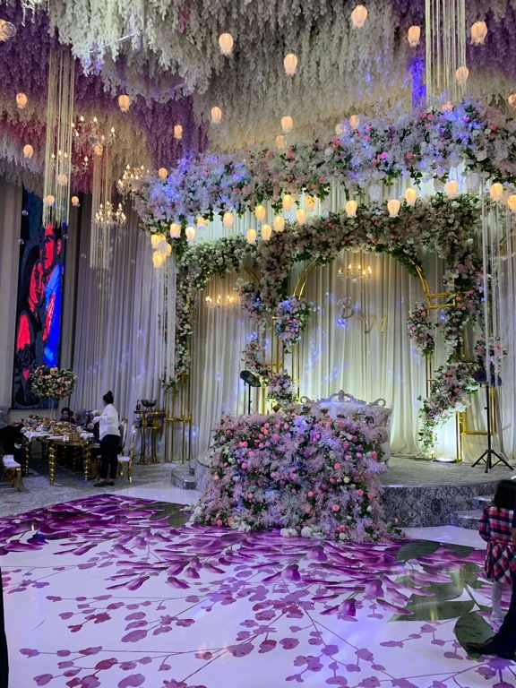 Royal rose