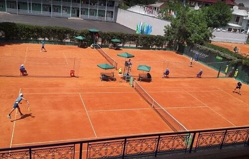 Tennisnyy kort