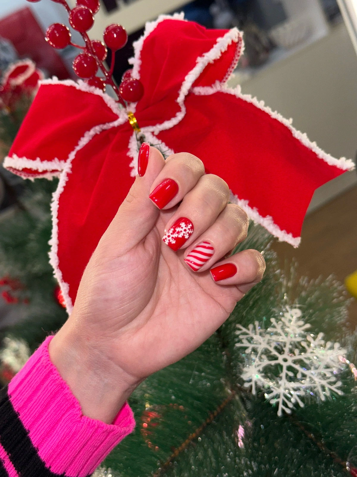 Tinails club