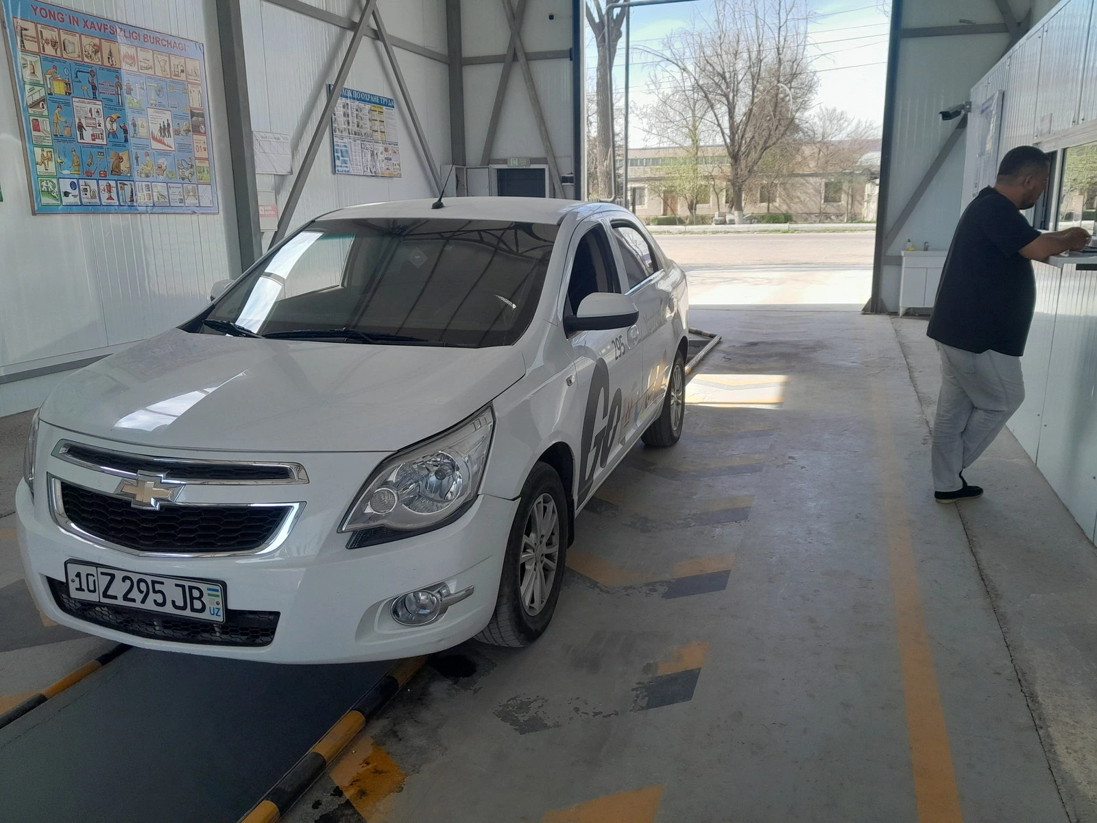 Toshmuynaq avtotexosmotr