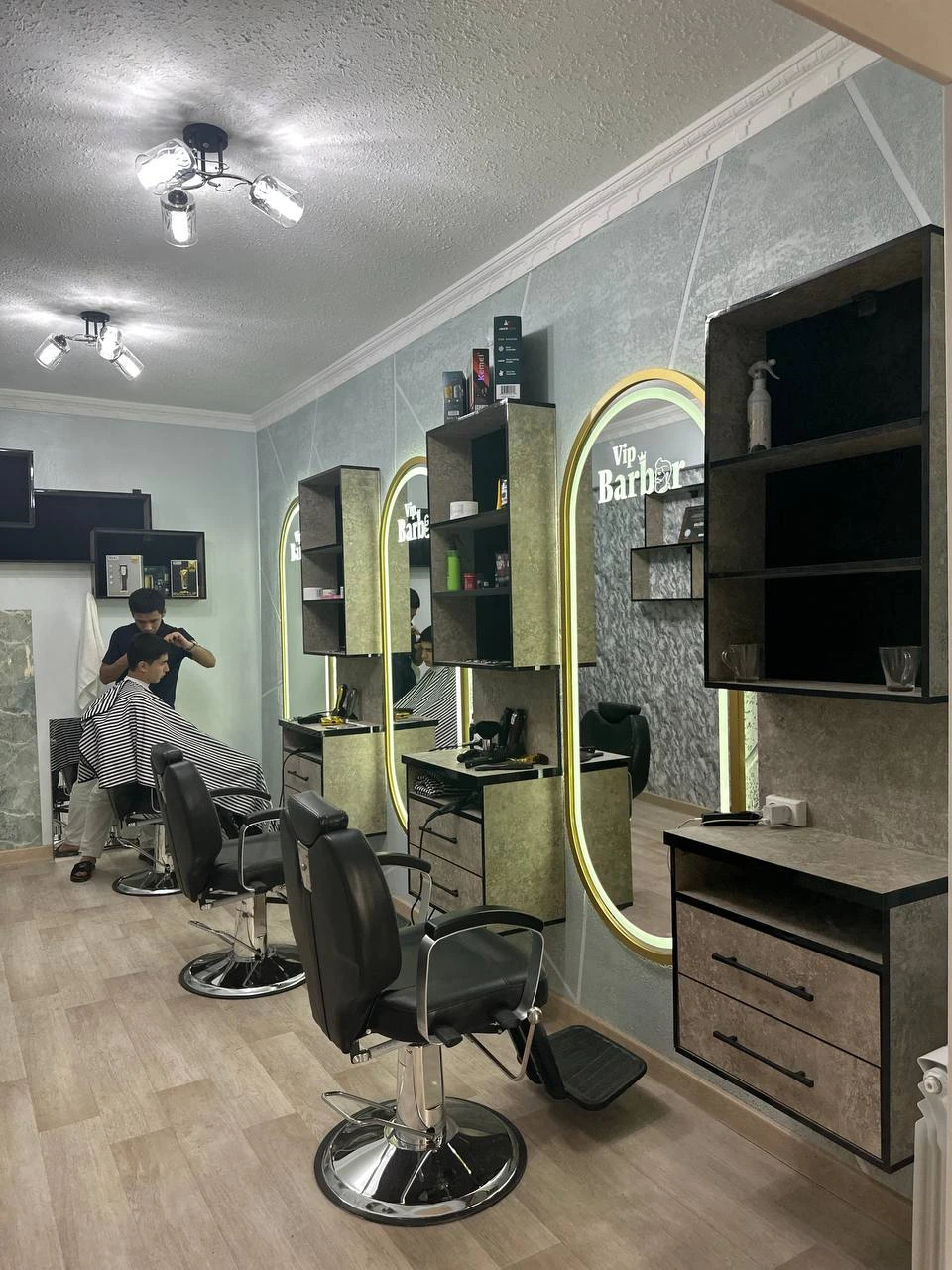 Vip Barber