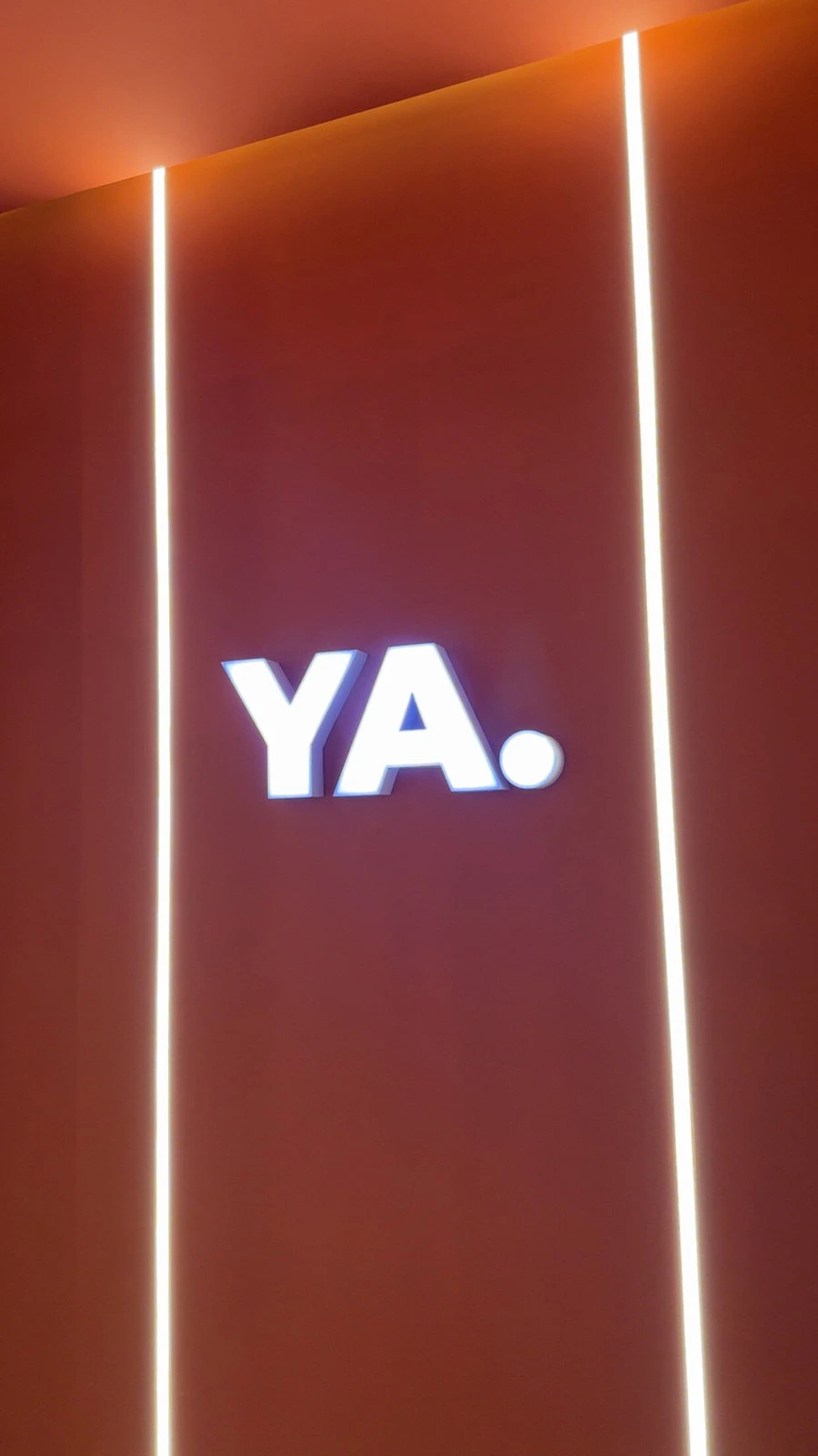 YA.