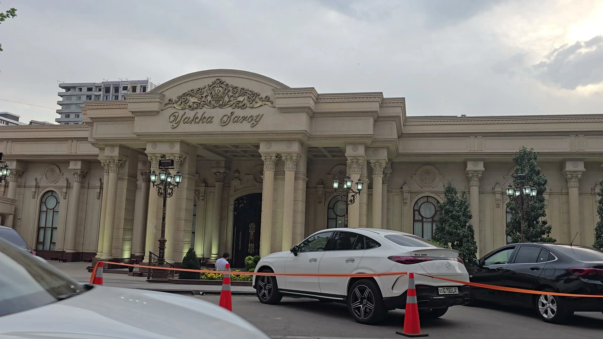 Yakka saroy palace
